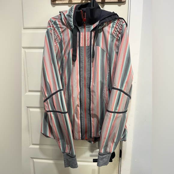 Lululemon Jacket - Picture 1 of 7